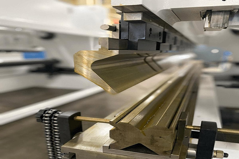 hydraulic-press-brake-dies-4.jpg hydraulic-press-brake-dies-4.jpg